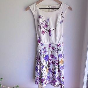 Summer florals blue/purple/white dress with pockets - size 4